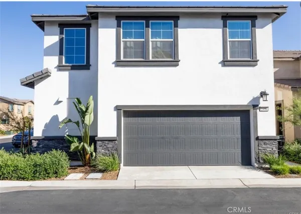 $545,999 | 2498 Gunner Ridge Way, Rialto, CA 92377