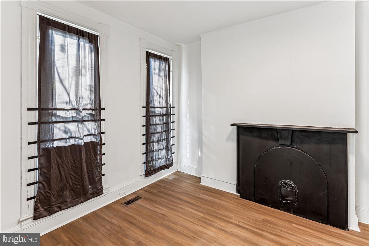 2023 Division Street Baltimore, MD 21217 - Photo 3 of 35 a view of a storage & utility room