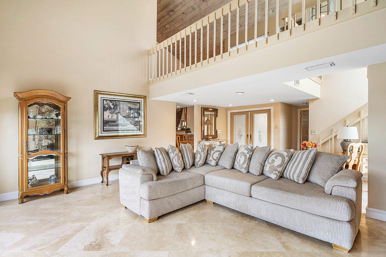 4211 Northwest 26th Court Boca Raton, FL 33434 - Photo 12 of 46 007-4211NW26thCt-BocaRaton-FL-small