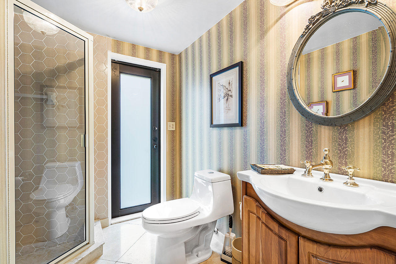 4211 Northwest 26th Court Boca Raton, FL 33434 - Photo 13 of 46 009-4211NW26thCt-BocaRaton-FL-small