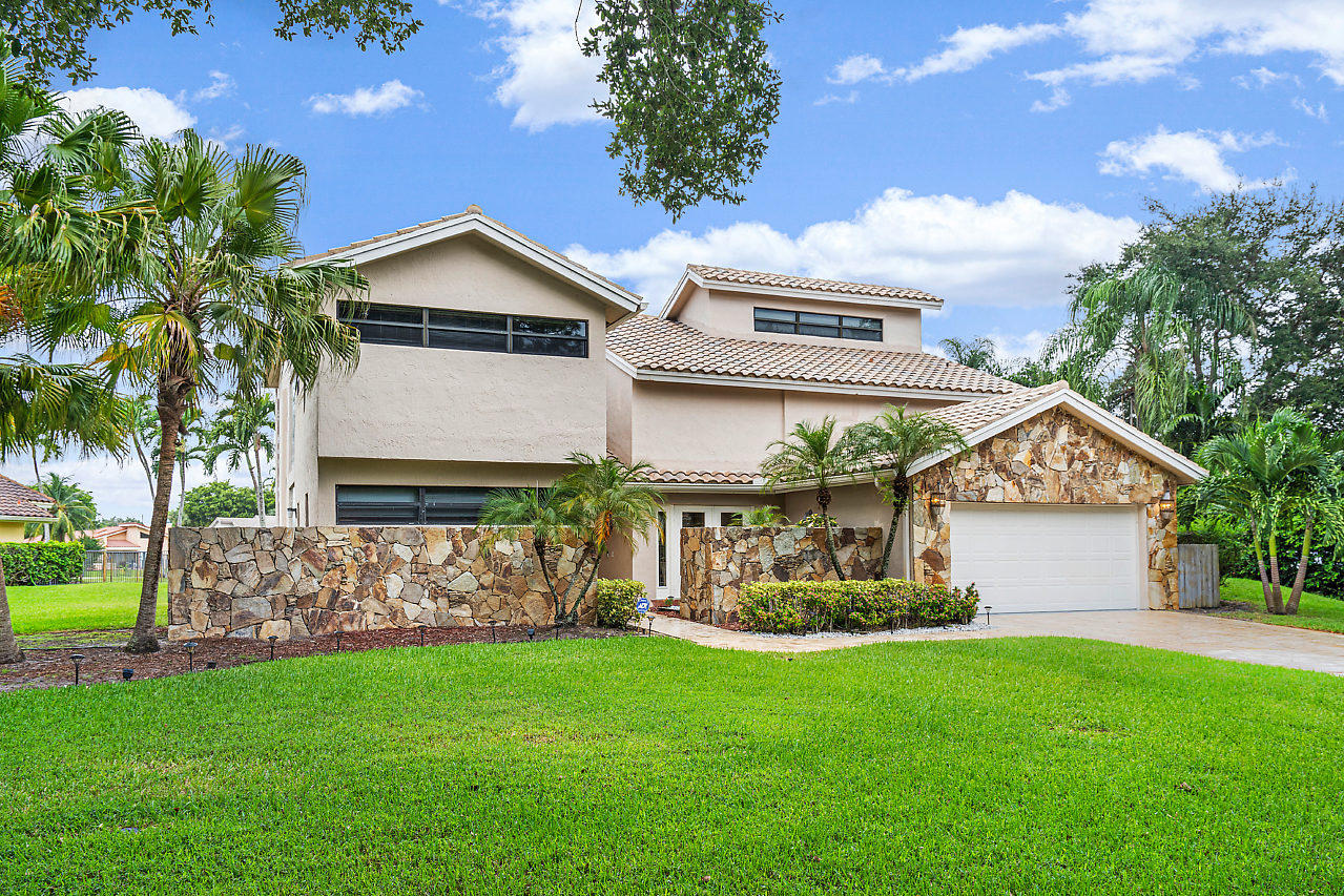 4211 Northwest 26th Court Boca Raton, FL 33434 - Photo 7 of 46 003-4211NW26thCt-BocaRaton-FL-small