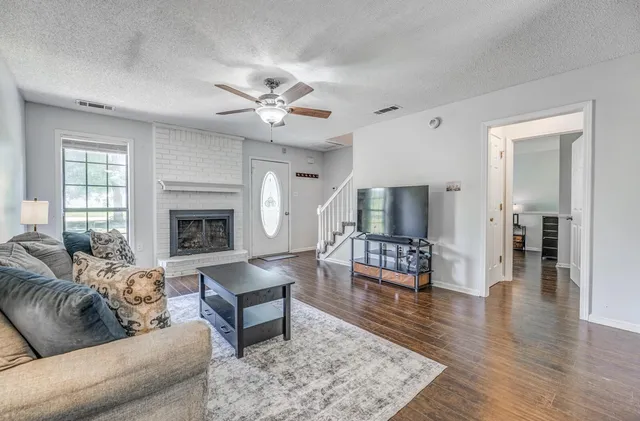 $299,000 | 595 Hickory Lane, Millington, TN 38053