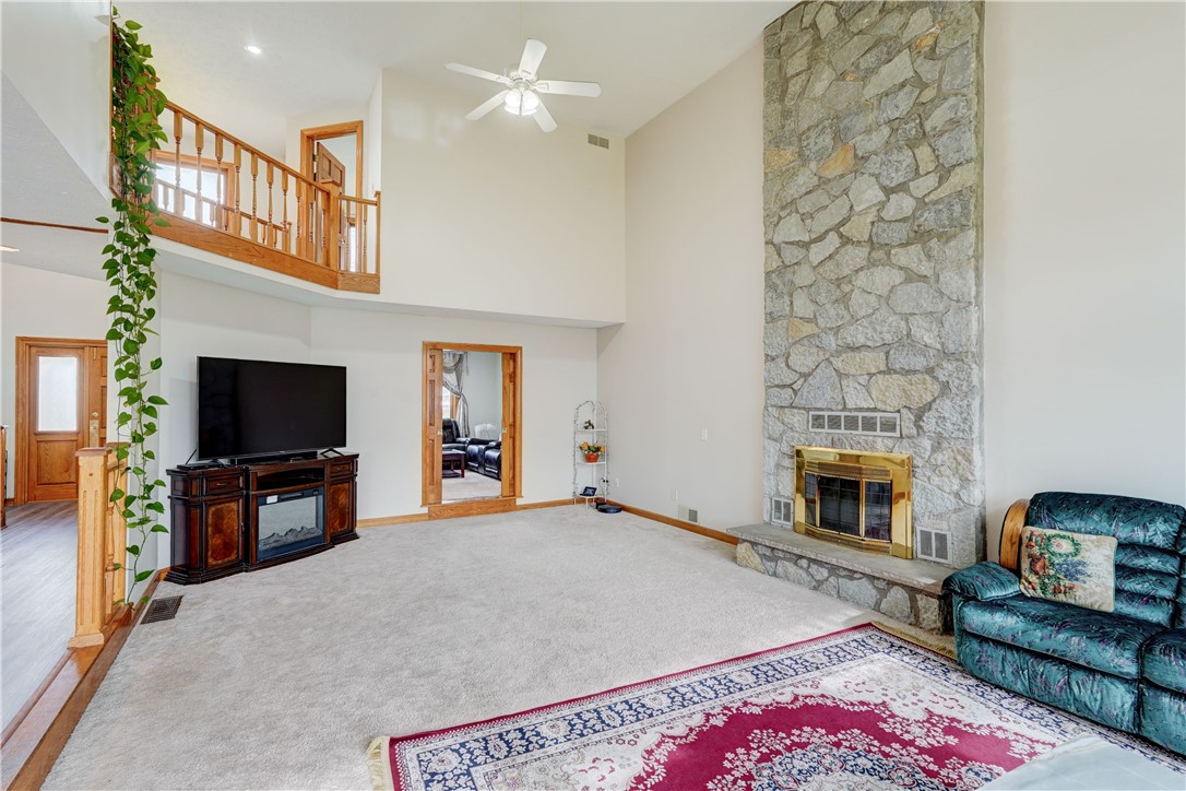 289 Island Cottage Road Greece, NY 14612 - Photo 8 of 36