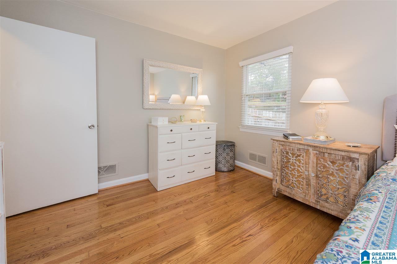 1924 Saulter Road Birmingham, AL 35209 - Photo 17 of 32