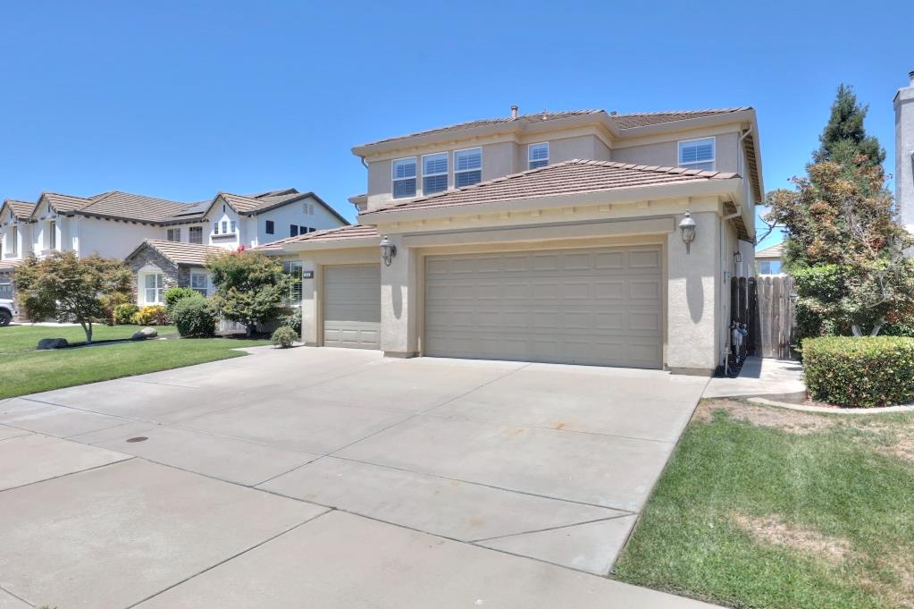 565 Bodeson Court Ripon, CA 95366 - Photo 6 of 90