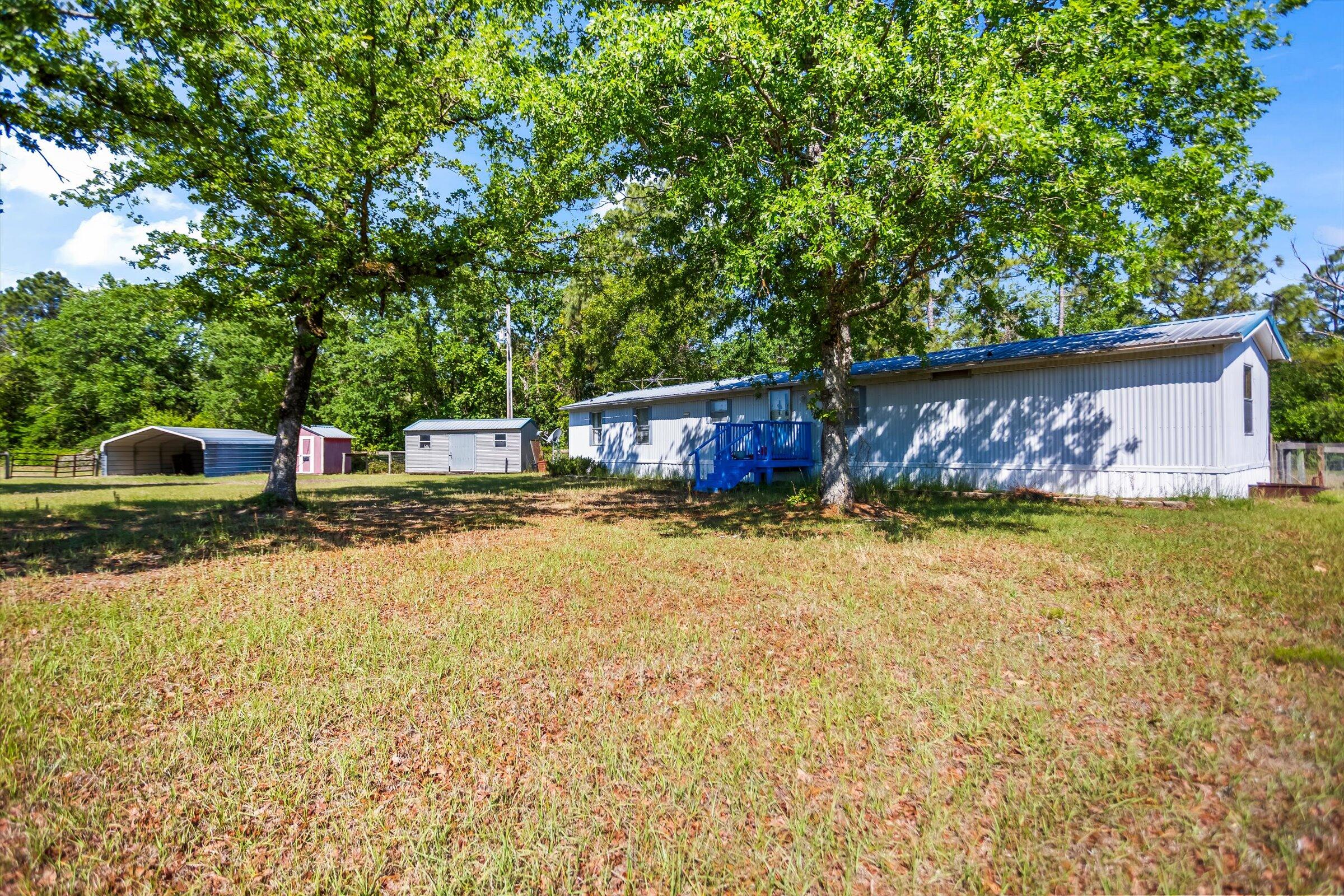 289 Beck Road Williston, SC 29853 - Photo 2 of 28