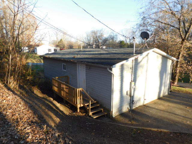 216 B Forest Road Oliver Springs, TN 37840 - Photo 6 of 12 6 REAR