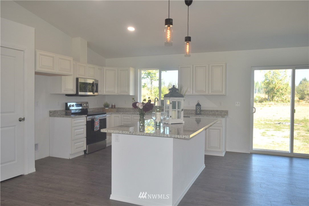 149 Southeast Phillips Road Shelton, WA 98584 - Photo 9 of 40 Gallery Image 9