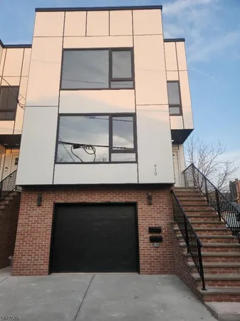 $3,200 | 410 South 8th Street, Newark, NJ 07103