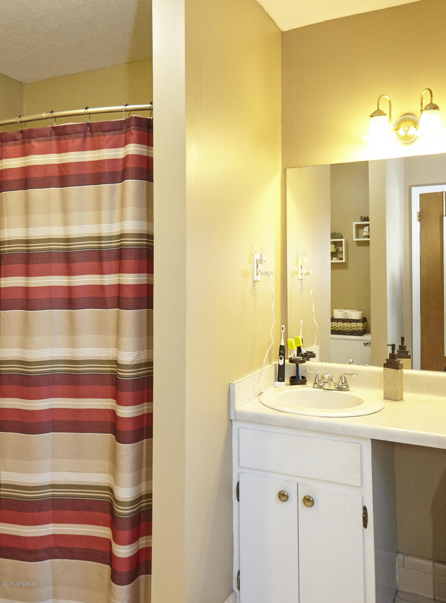 4501 Lambert Road Louisville, KY 40219 - Photo 28 of 46 4501Lambert_059 - Copy