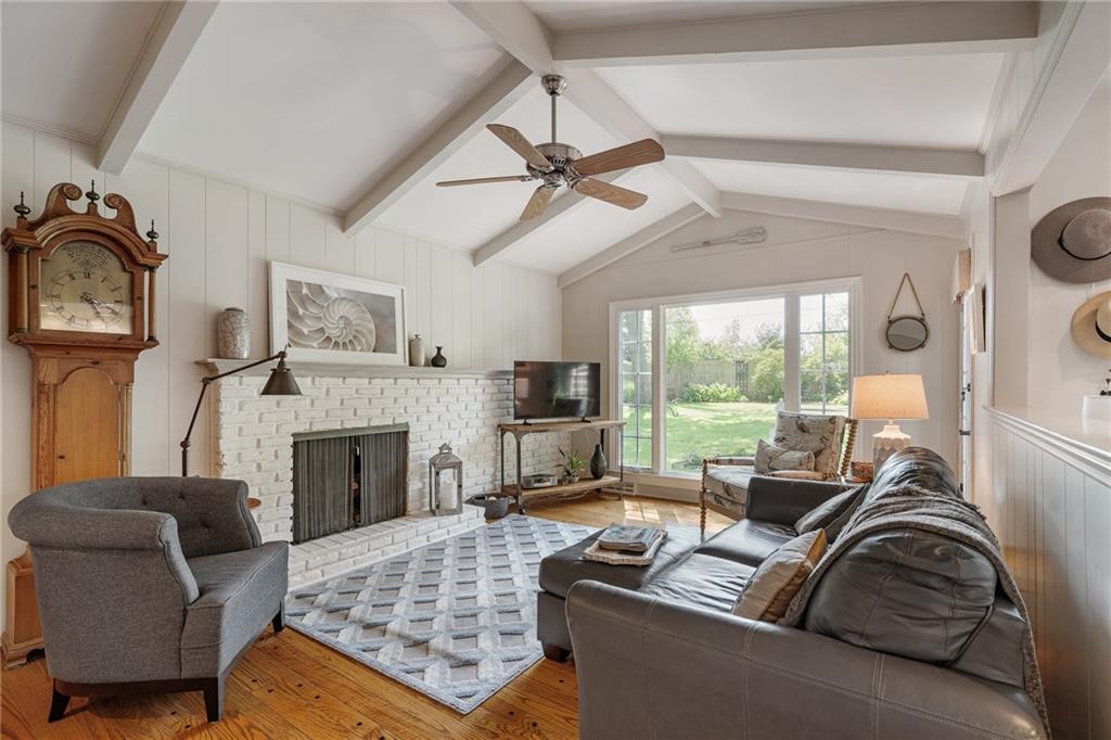 9416 Wenonga Road Leawood, KS 66206 - Photo 14 of 54