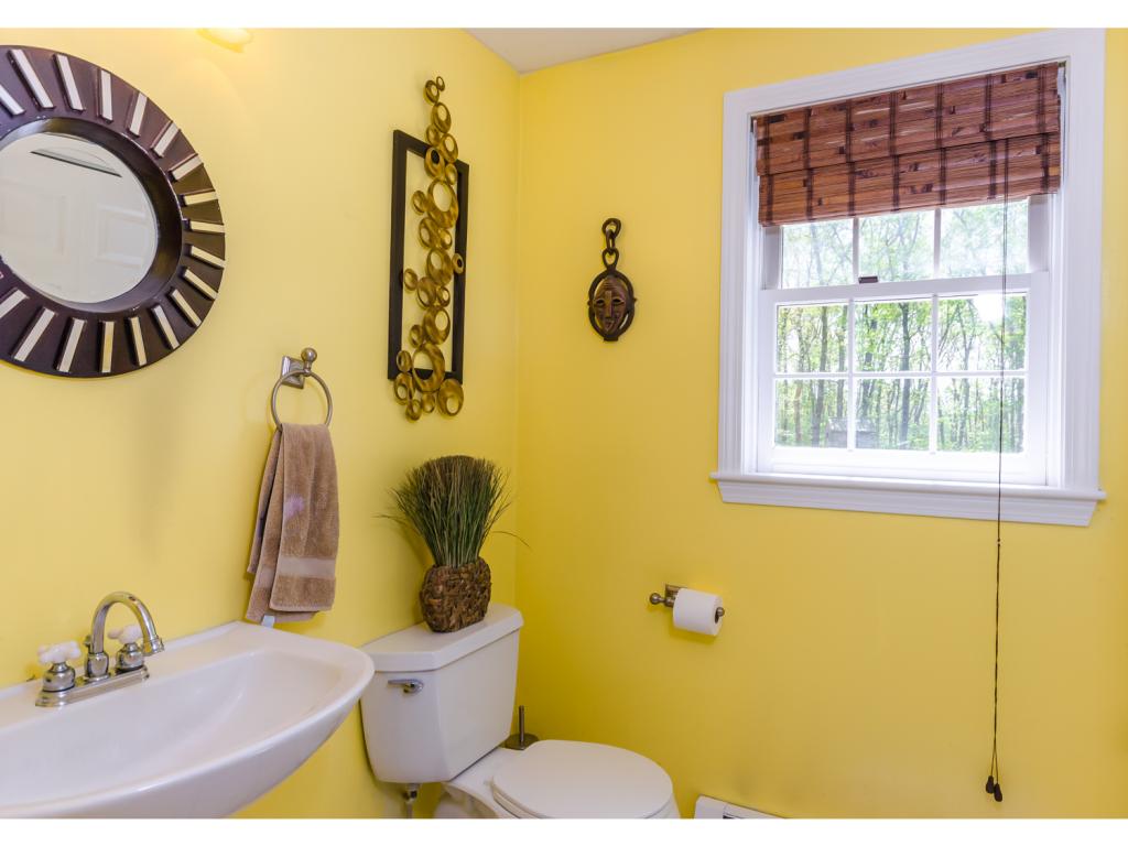 12 Garvin Road Derry, NH 03038 - Photo 14 of 25