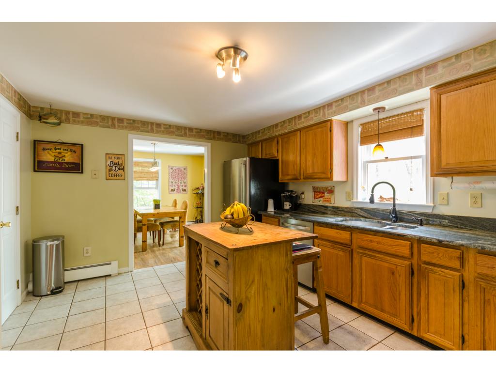 12 Garvin Road Derry, NH 03038 - Photo 3 of 25