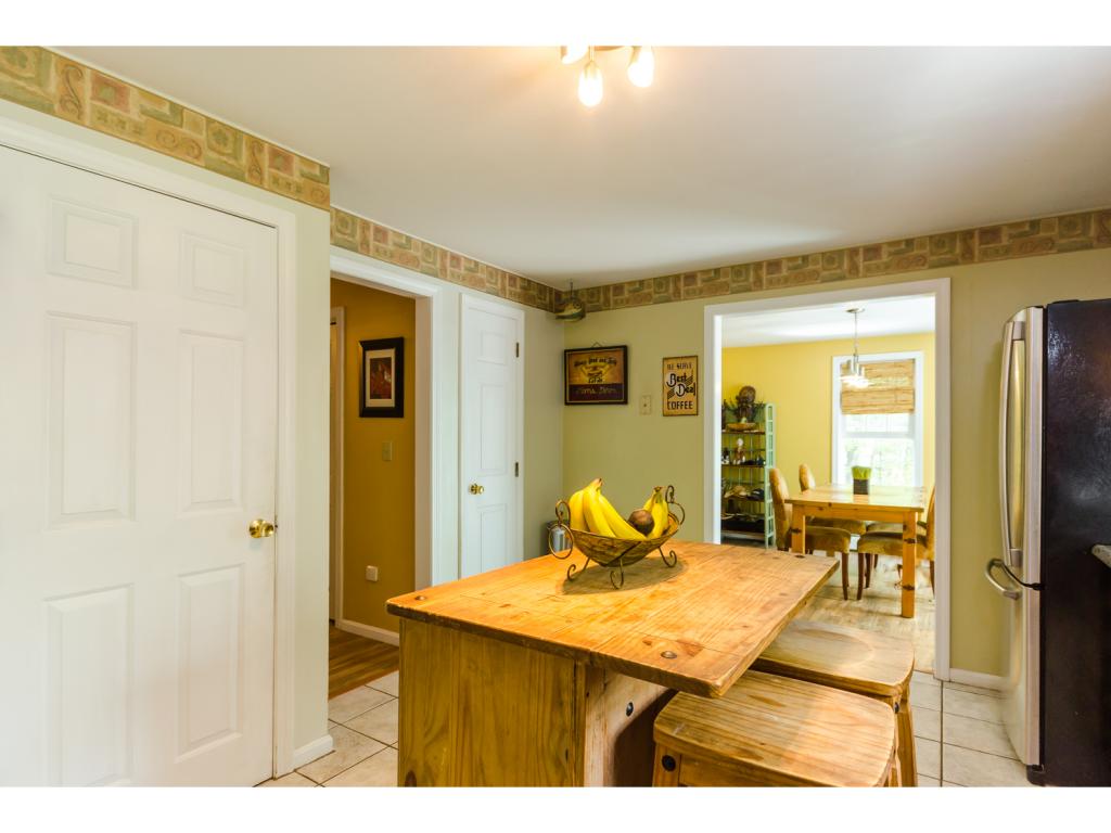 12 Garvin Road Derry, NH 03038 - Photo 4 of 25
