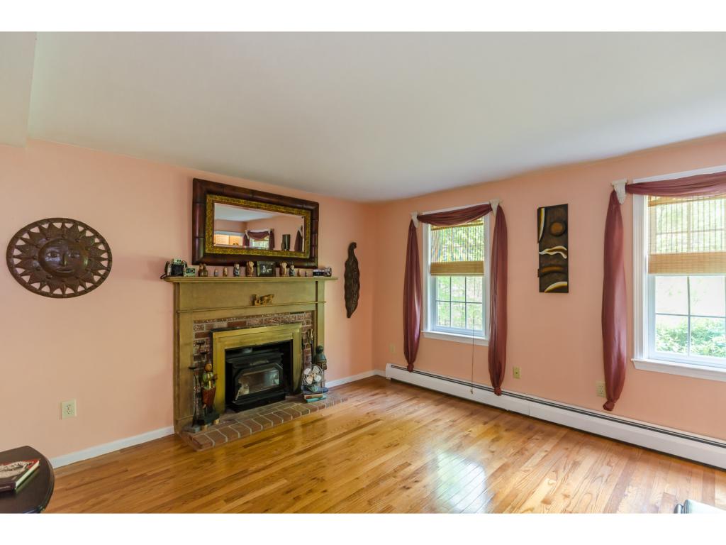 12 Garvin Road Derry, NH 03038 - Photo 8 of 25