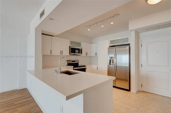 $3,600 | 7350 Southwest 89th Street, Unit 1505S, Miami, FL 33156