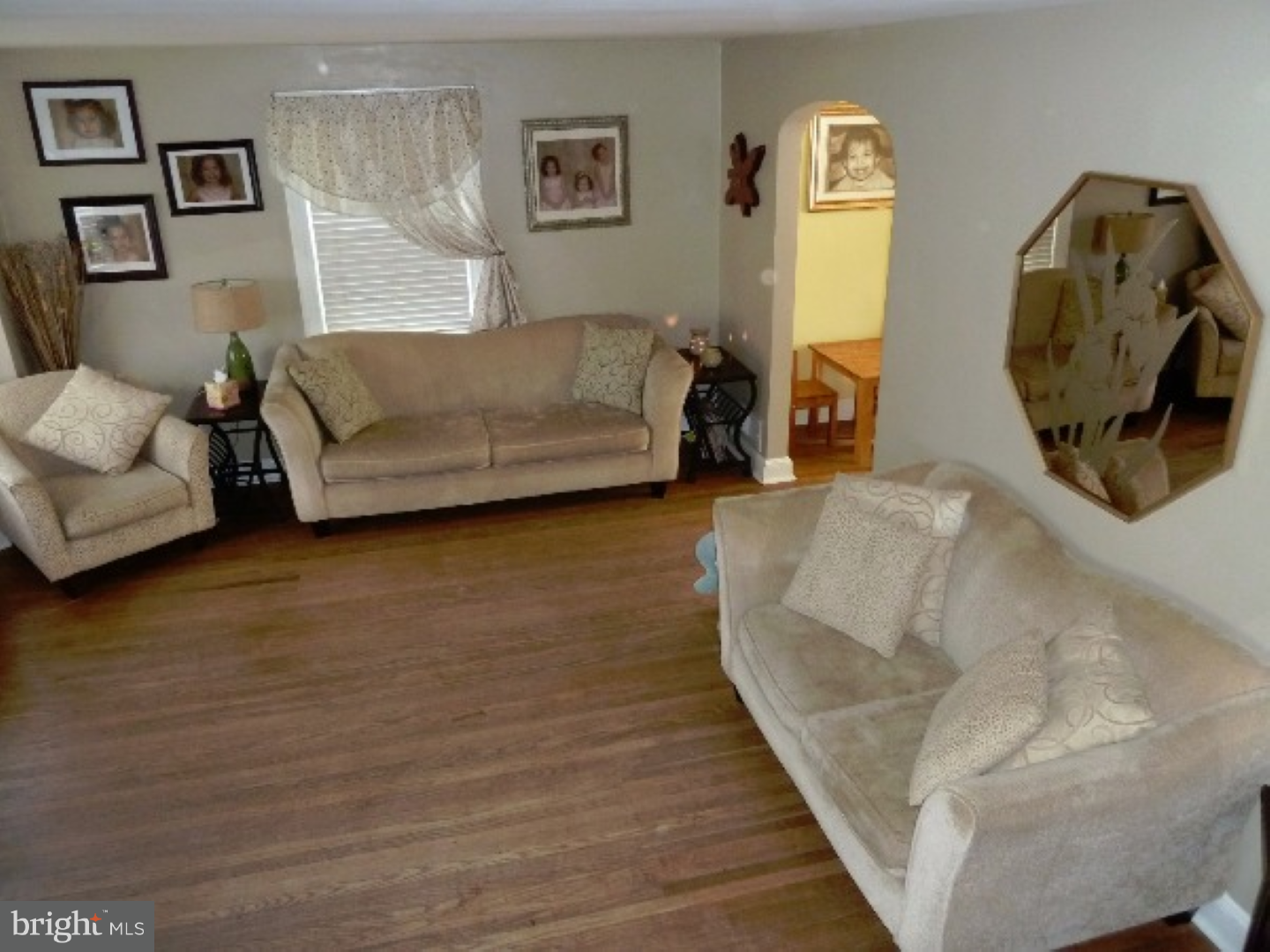 612 West Springfield Road Springfield, PA 19064 - Photo 4 of 25 Living Room