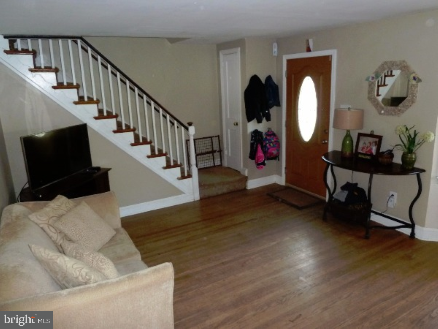 612 West Springfield Road Springfield, PA 19064 - Photo 5 of 25 Living Room