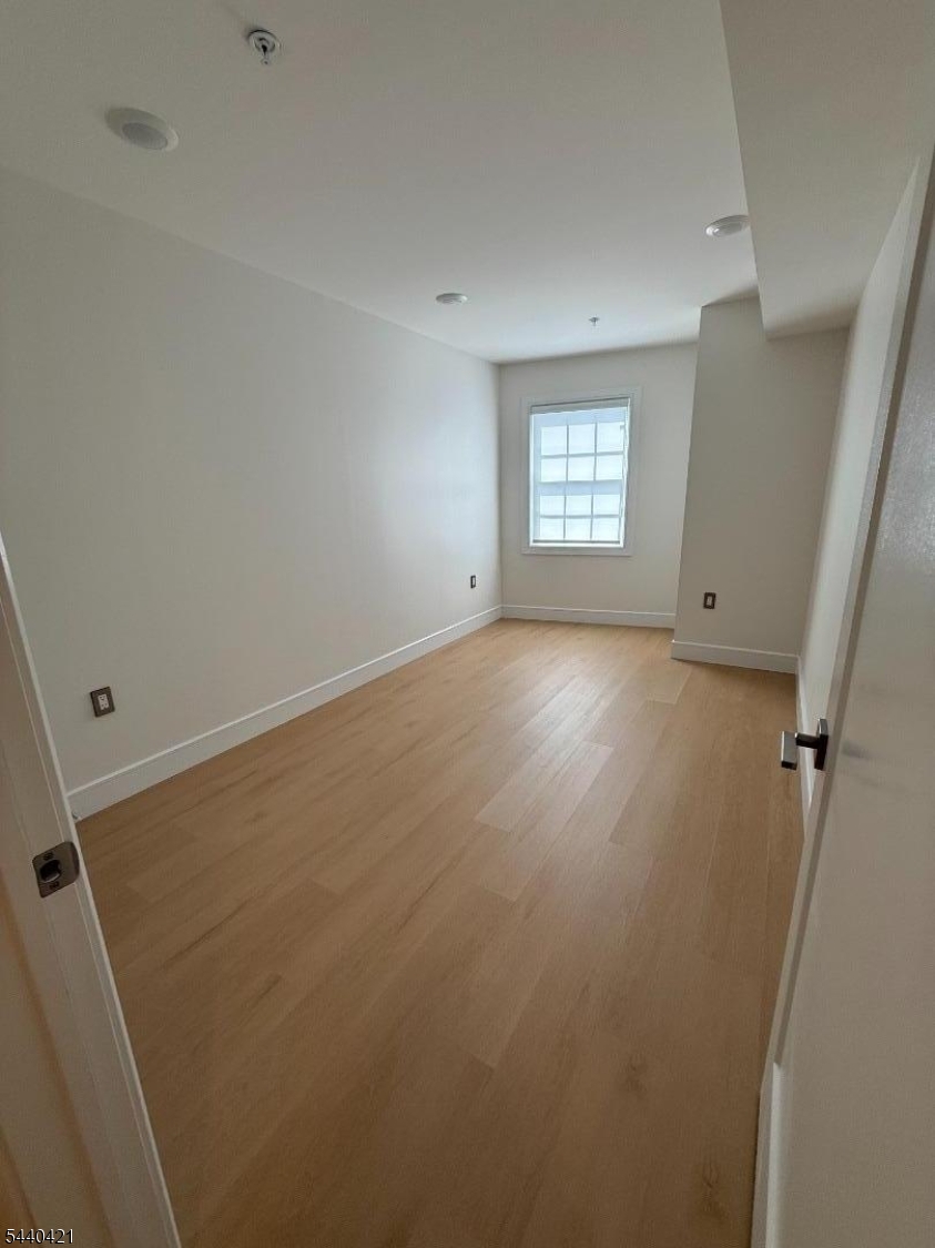 627 Valley Road, Unit C Montclair, NJ 07043 - Photo 15 of 30