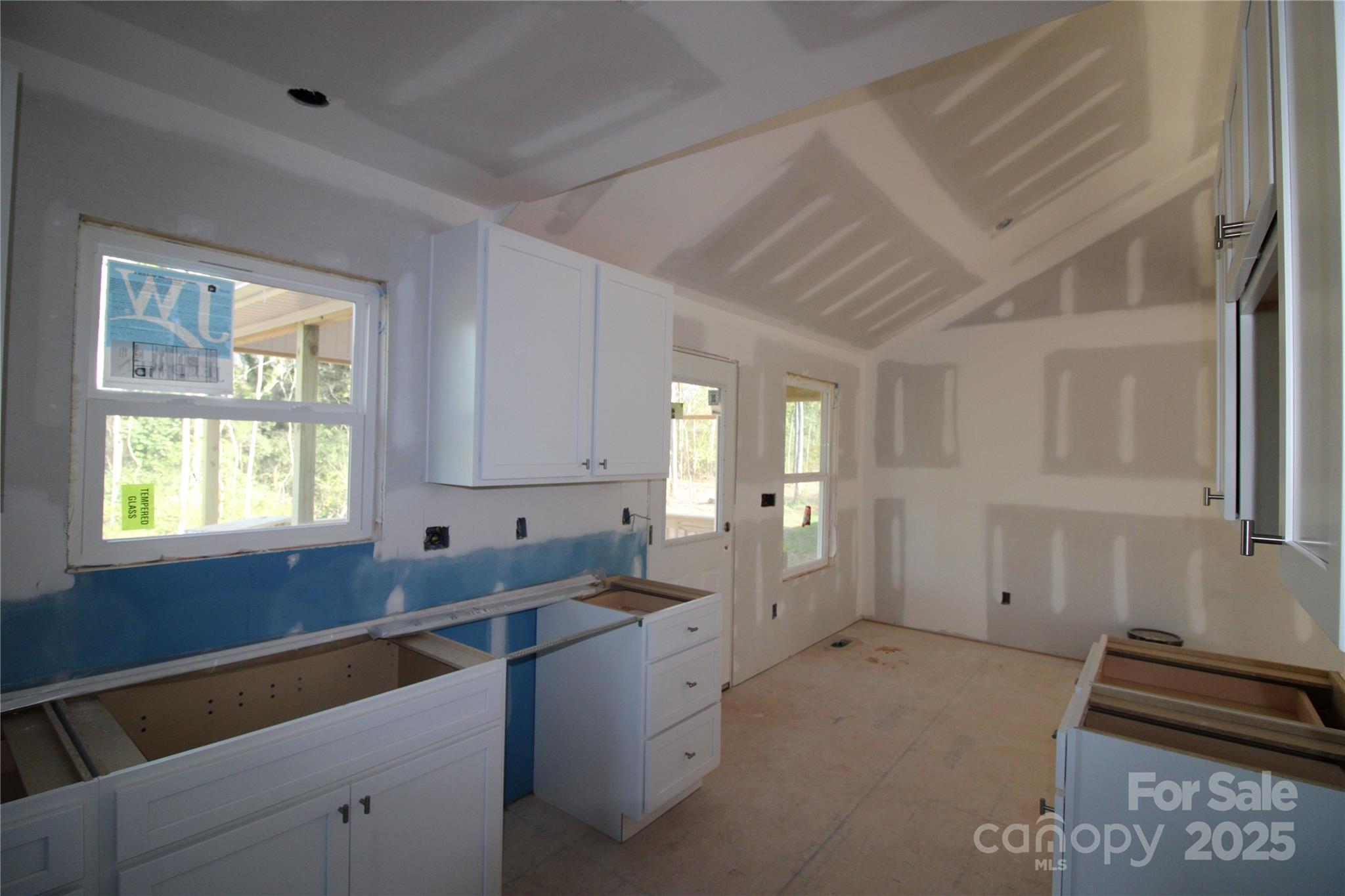 152 Hinton Street Chester, SC 29706 - Photo 6 of 11 a kitchen that has a sink and a stove in it