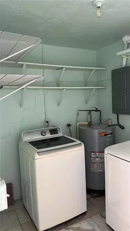 $1,595 | 3446 Dahlia Place, Unit B, Largo, FL 33771