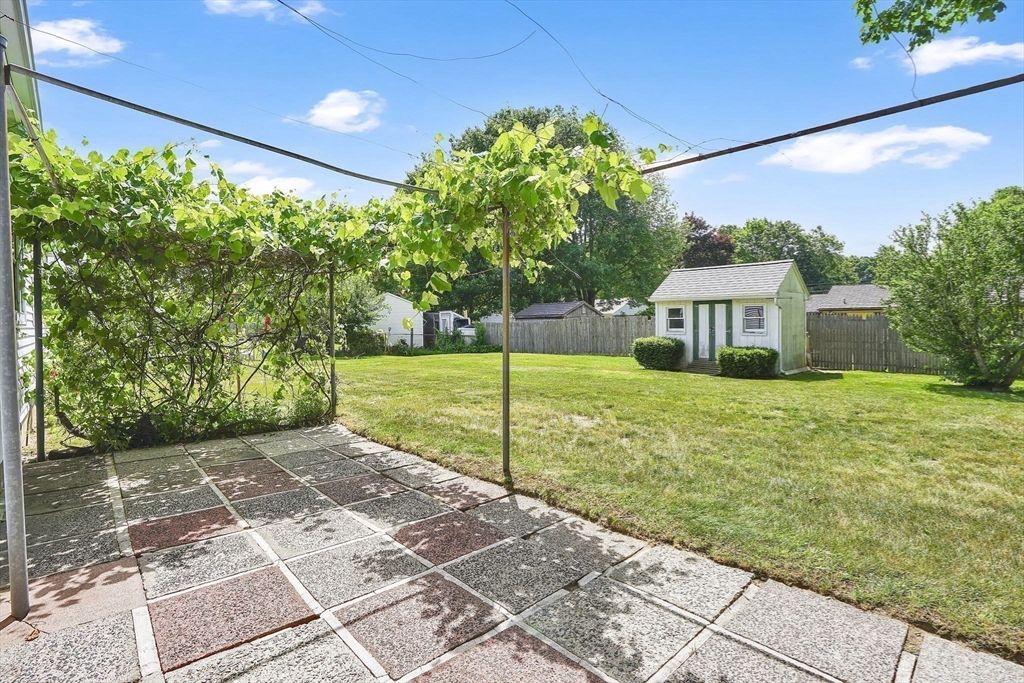 95 Wrenwood Street Springfield, MA 01119 - Photo 26 of 35