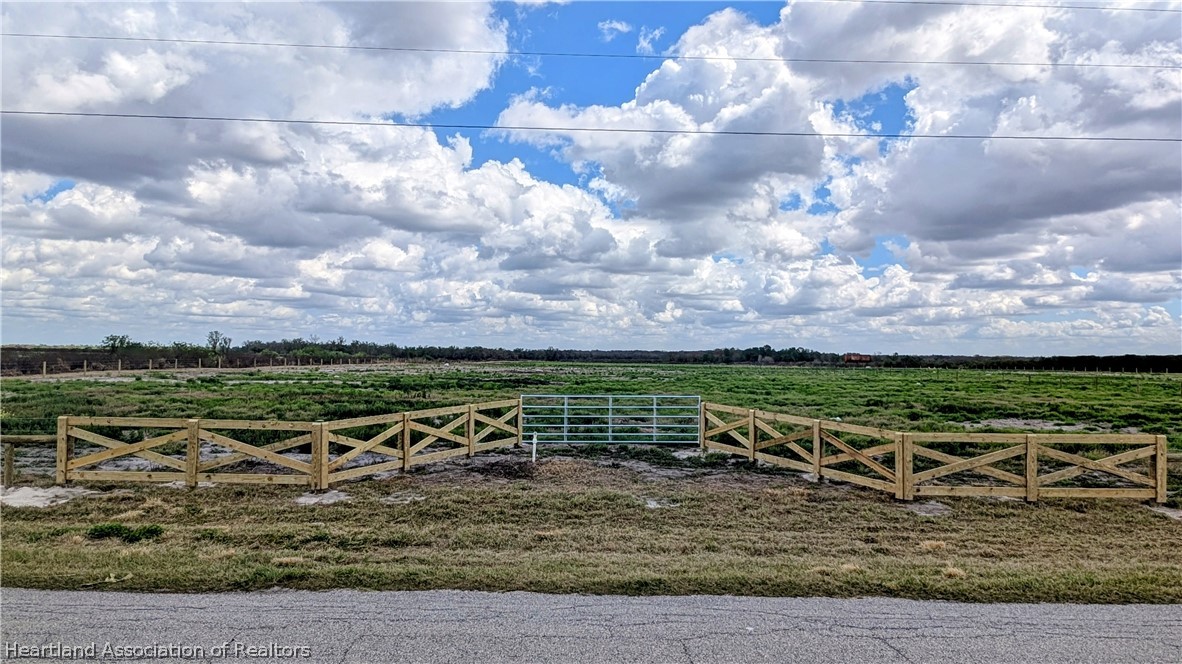 Kelly Roberts Road Zolfo Springs, FL 33890 - Photo 9 of 15 a view of a outdoor space