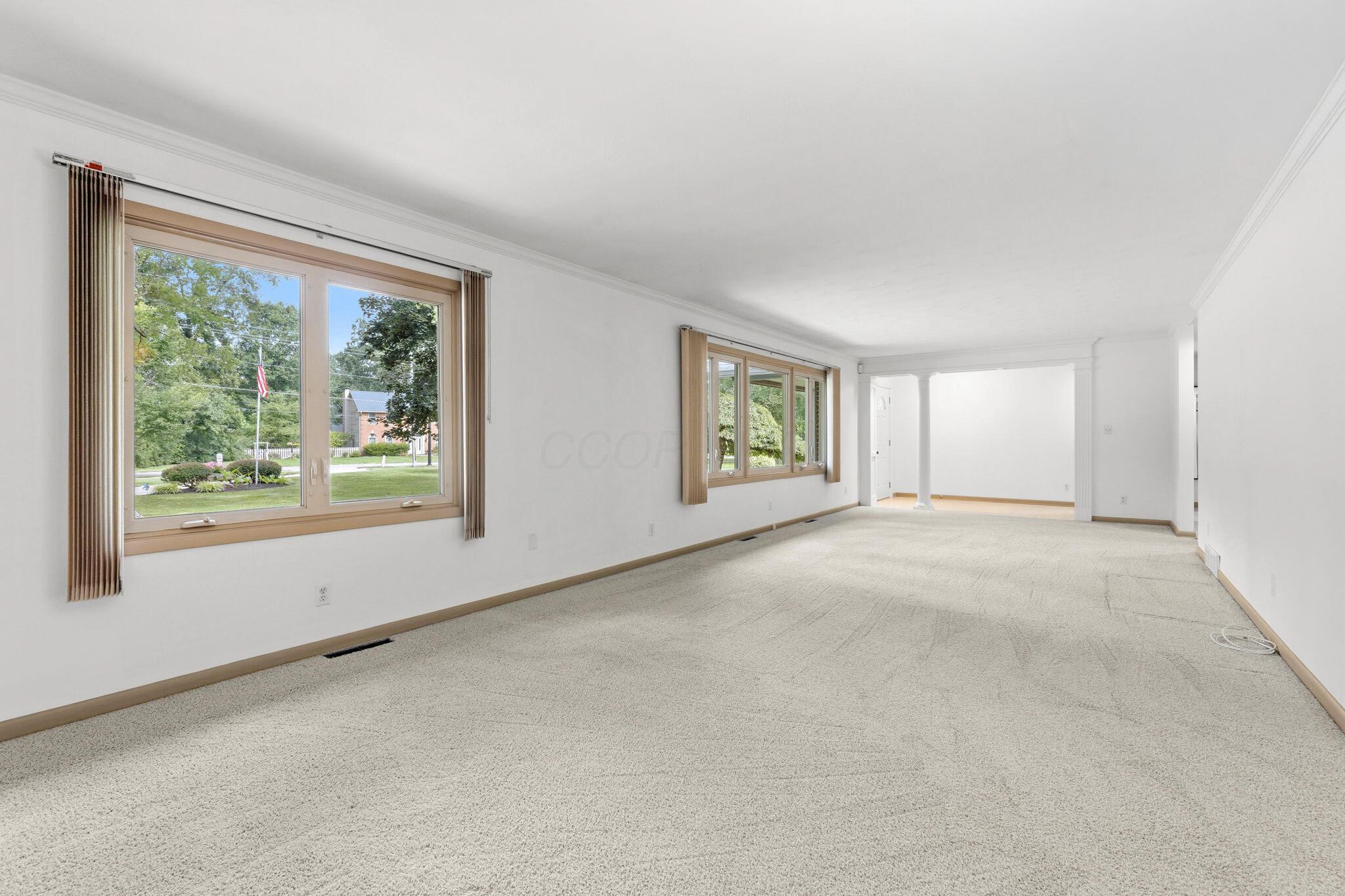 926 South Hempstead Road Westerville, OH 43081 - Photo 5 of 58 Family Room