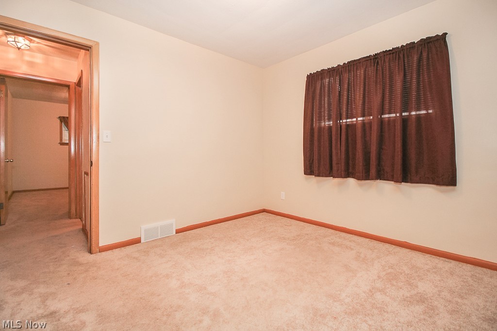 20740 Donnybrook Road Maple Heights, OH 44137 - Photo 17 of 34 Gallery Image 17