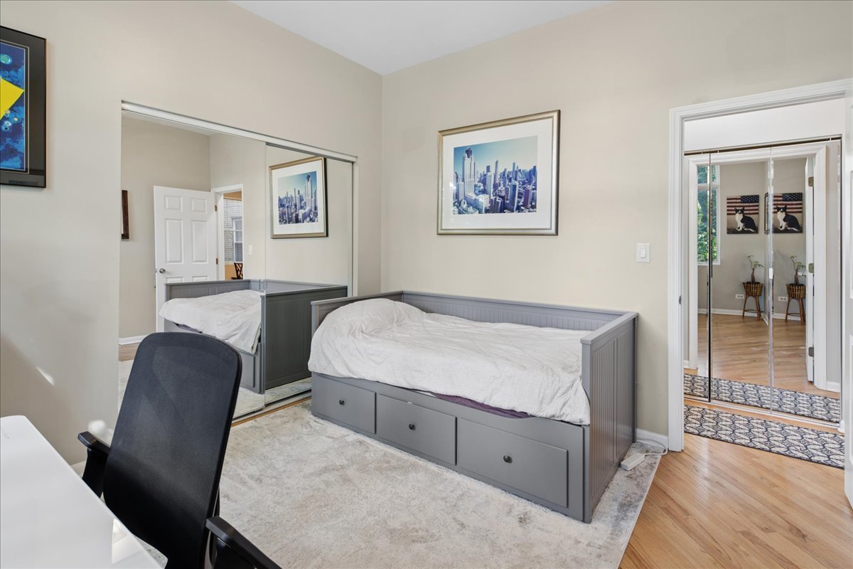 1464 West Grace Street, Unit 2F Chicago, IL 60613 - Photo 14 of 19 Gallery Image 14
