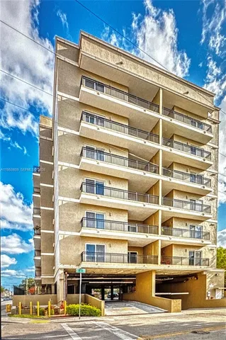 $2,300 | 120 Southwest 37th Avenue, Unit 502, Miami, FL 33134