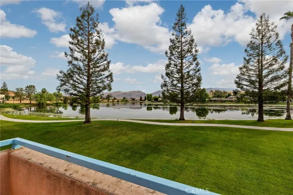 $299,900 | 14500 Las Palmas Drive, Unit 22, Bakersfield, CA 93306