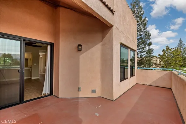 $299,900 | 14500 Las Palmas Drive, Unit 22, Bakersfield, CA 93306