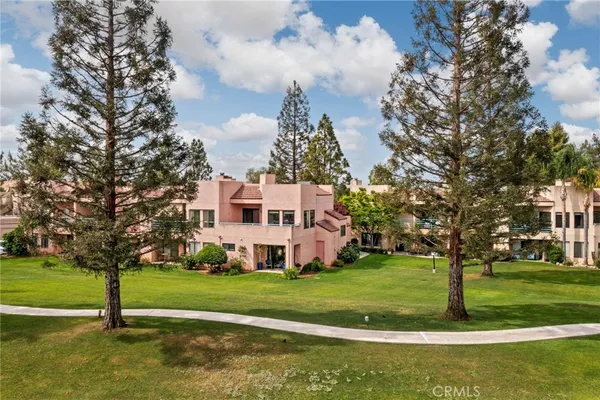 $299,900 | 14500 Las Palmas Drive, Unit 22, Bakersfield, CA 93306