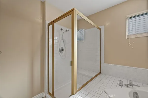 $299,900 | 14500 Las Palmas Drive, Unit 22, Bakersfield, CA 93306