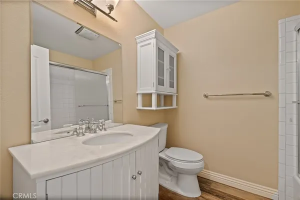 $299,900 | 14500 Las Palmas Drive, Unit 22, Bakersfield, CA 93306