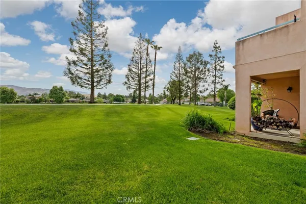 $299,900 | 14500 Las Palmas Drive, Unit 22, Bakersfield, CA 93306