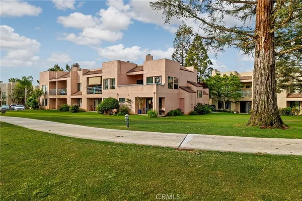 $299,900 | 14500 Las Palmas Drive, Unit 22, Bakersfield, CA 93306