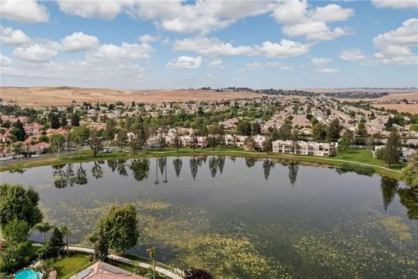 $299,900 | 14500 Las Palmas Drive, Unit 22, Bakersfield, CA 93306