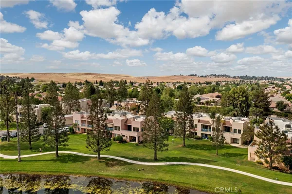 $299,900 | 14500 Las Palmas Drive, Unit 22, Bakersfield, CA 93306