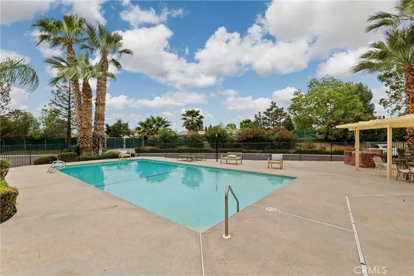$299,900 | 14500 Las Palmas Drive, Unit 22, Bakersfield, CA 93306