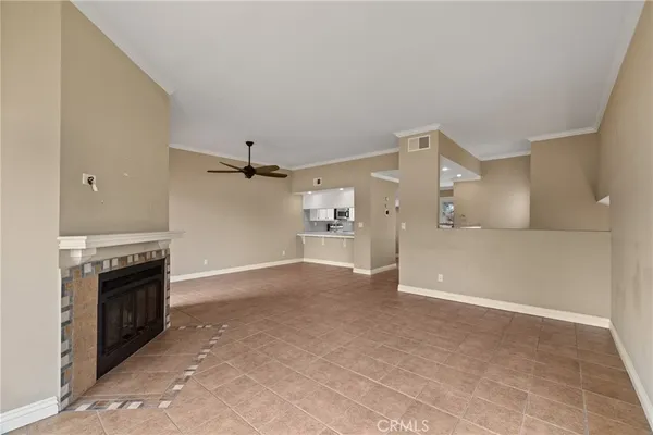 $299,900 | 14500 Las Palmas Drive, Unit 22, Bakersfield, CA 93306