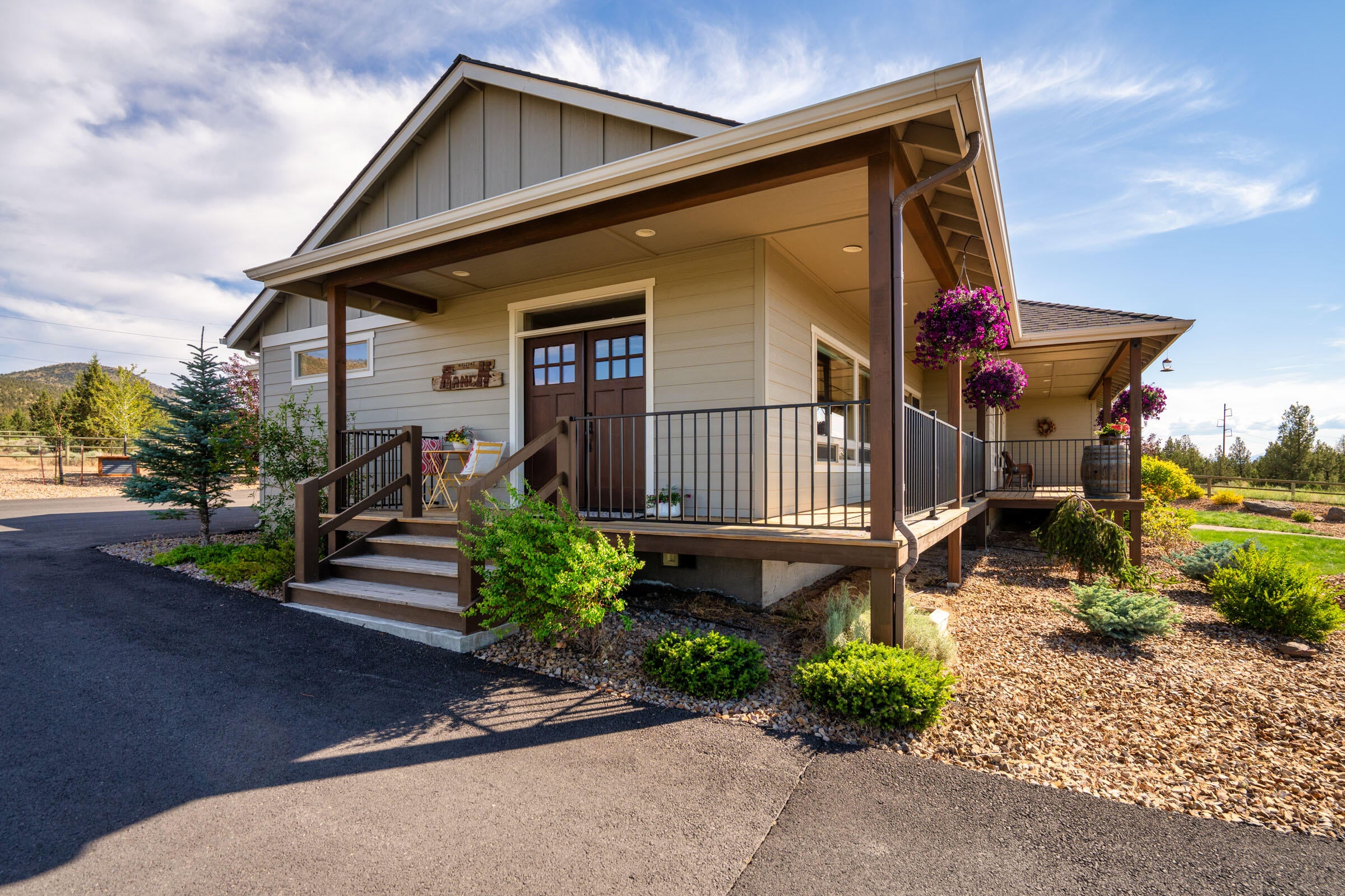 13604 Southwest Harrison Way Powell Butte, OR 97753 - Photo 12 of 59 Gallery Image 12