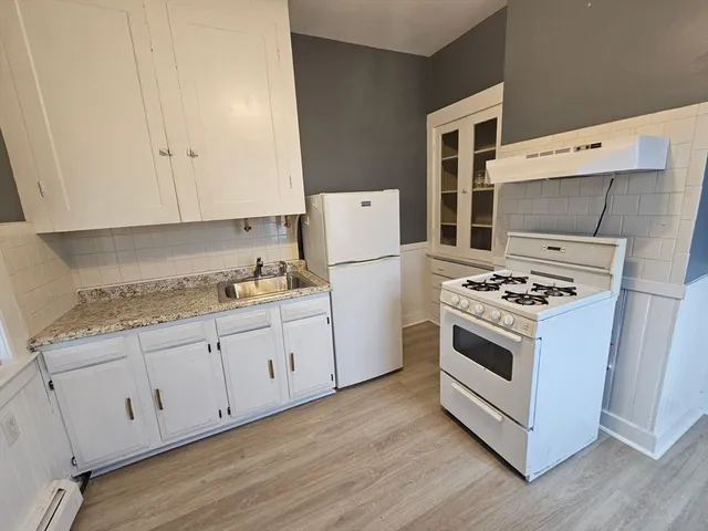 $1,550 | 549 Westford Street, Unit 4, Lowell, MA 01851