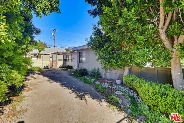 $1,690,888 | 1817 West Burbank Boulevard, Burbank, CA 91506
