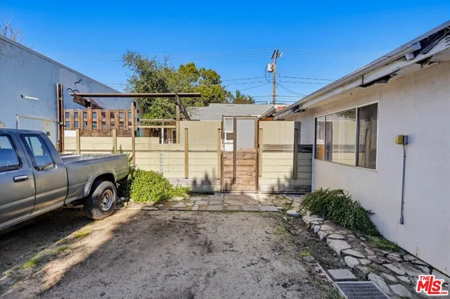 $1,690,888 | 1817 West Burbank Boulevard, Burbank, CA 91506