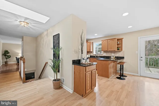 $850,000 | 9322 Elk Drive, Springfield, VA 22153