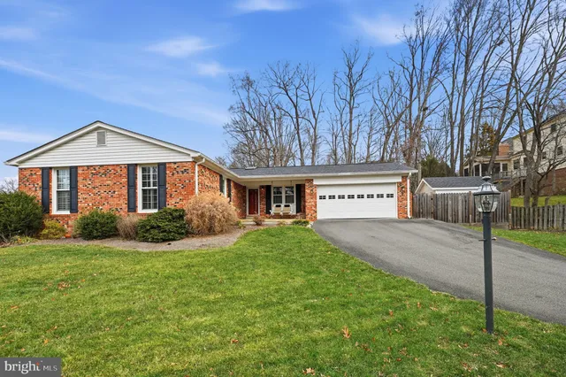 $850,000 | 9322 Elk Drive, Springfield, VA 22153