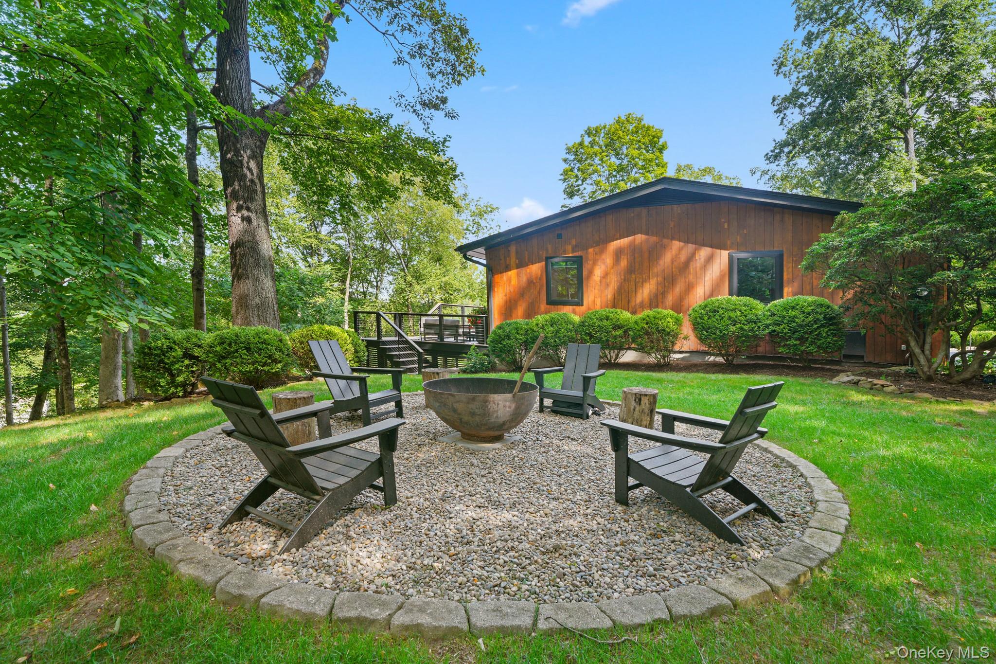 2 Logging Road Waccabuc, NY 10597 - Photo 44 of 46 a garden view with a seating space