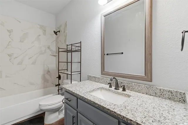 $1,450 | 1005 G W Jackson Avenue, Corsicana, TX 75110